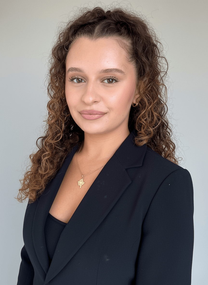 Professional Portrait - Free AI Business Portrait & Executive Portrait Generator transformation - after